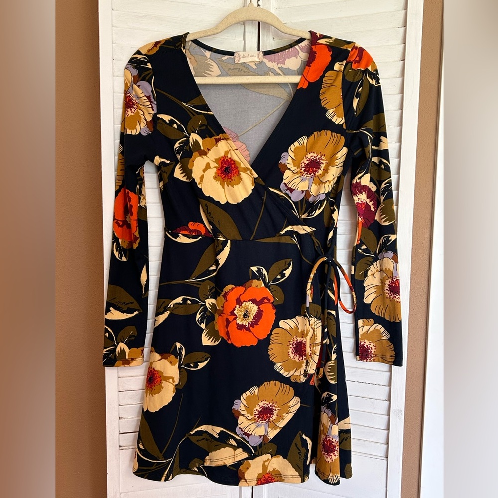 Altar’d State Size Small long sleeve stretchy floral faux wrap dress Altard